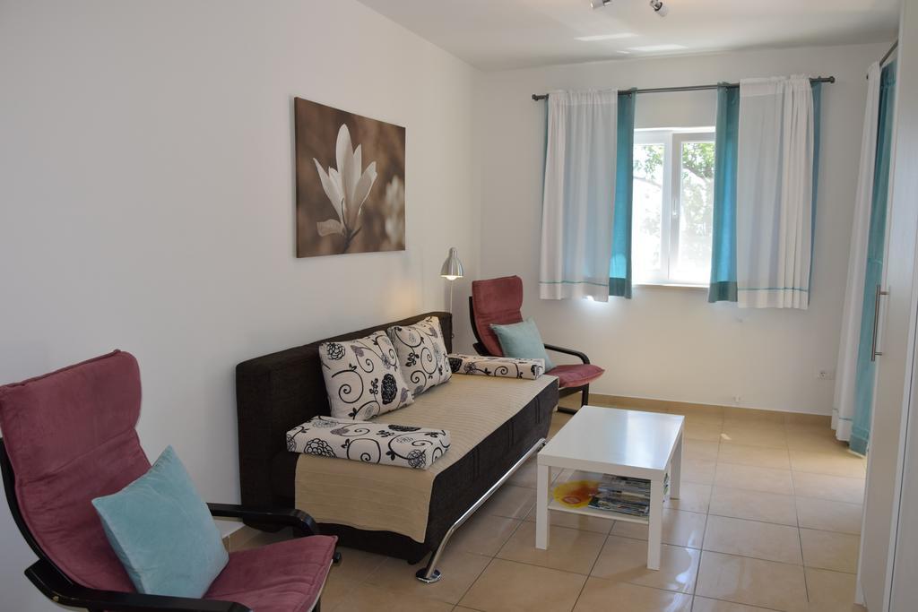 Apartments Sandra Brseč エクステリア 写真